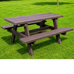 Table en plastique recyclé