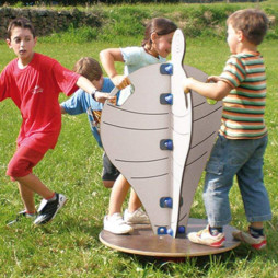 Tourniquet dans une aire de jeux pour enfants