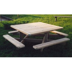 Table aire de repos en bois carrée pour collectivités