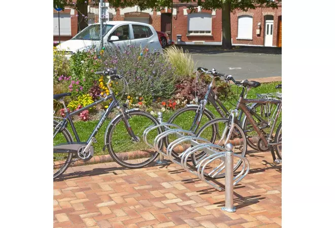 Râtelier vélos fixation au sol, par platines ou scellement