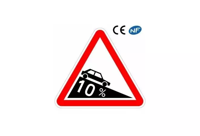 Panneau routier signalant une descente dangereuse (A16)