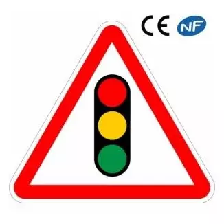 Panneau routier pour la signalisation de feux tricolore (A17)