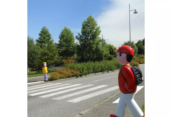 Figurine géante de signalisation pour École : Arthur