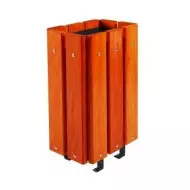 Poubelles en bois