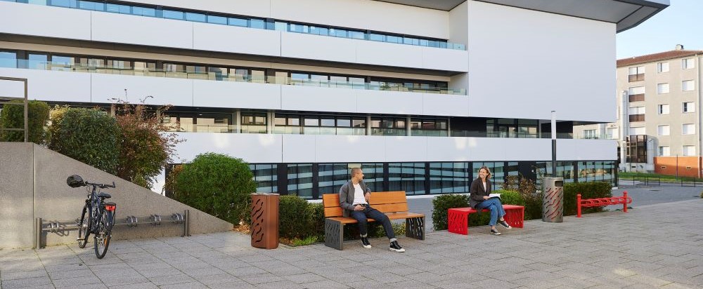 banc public extérieur