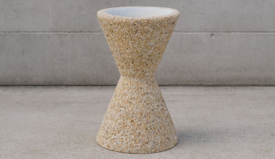 cendrier urbain en béton