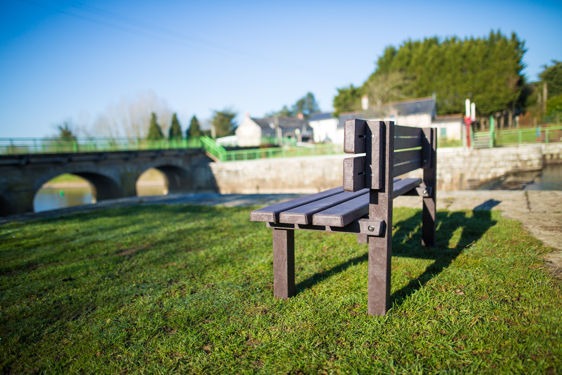 mobilier urbain en plastique recyclé dmc direct