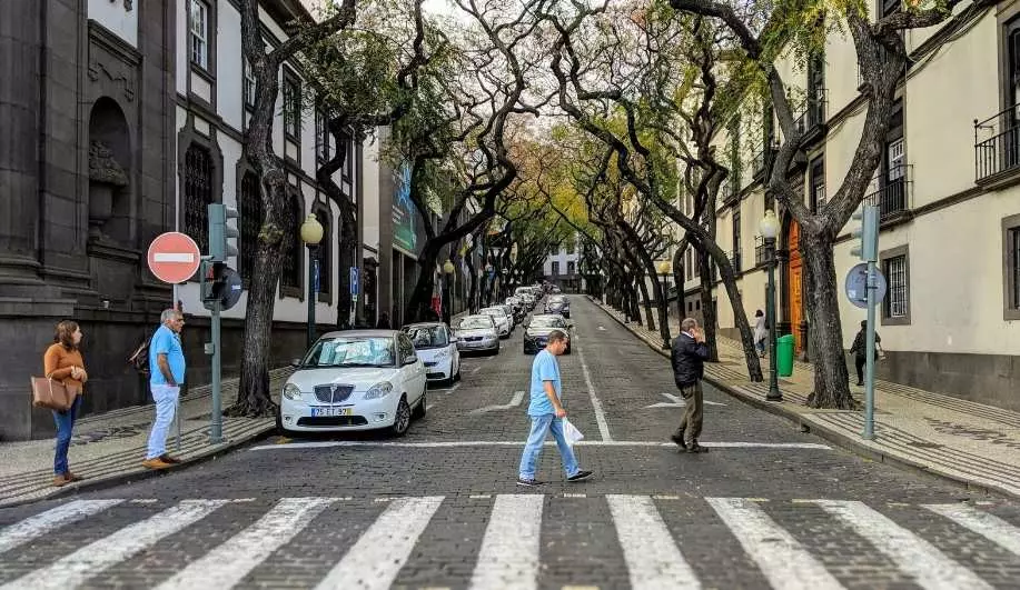 Quels sont les équipements pour améliorer la sécurité routière dans les villes ?