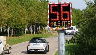 Radar pédagogique : un dispositif de sécurité routière efficace